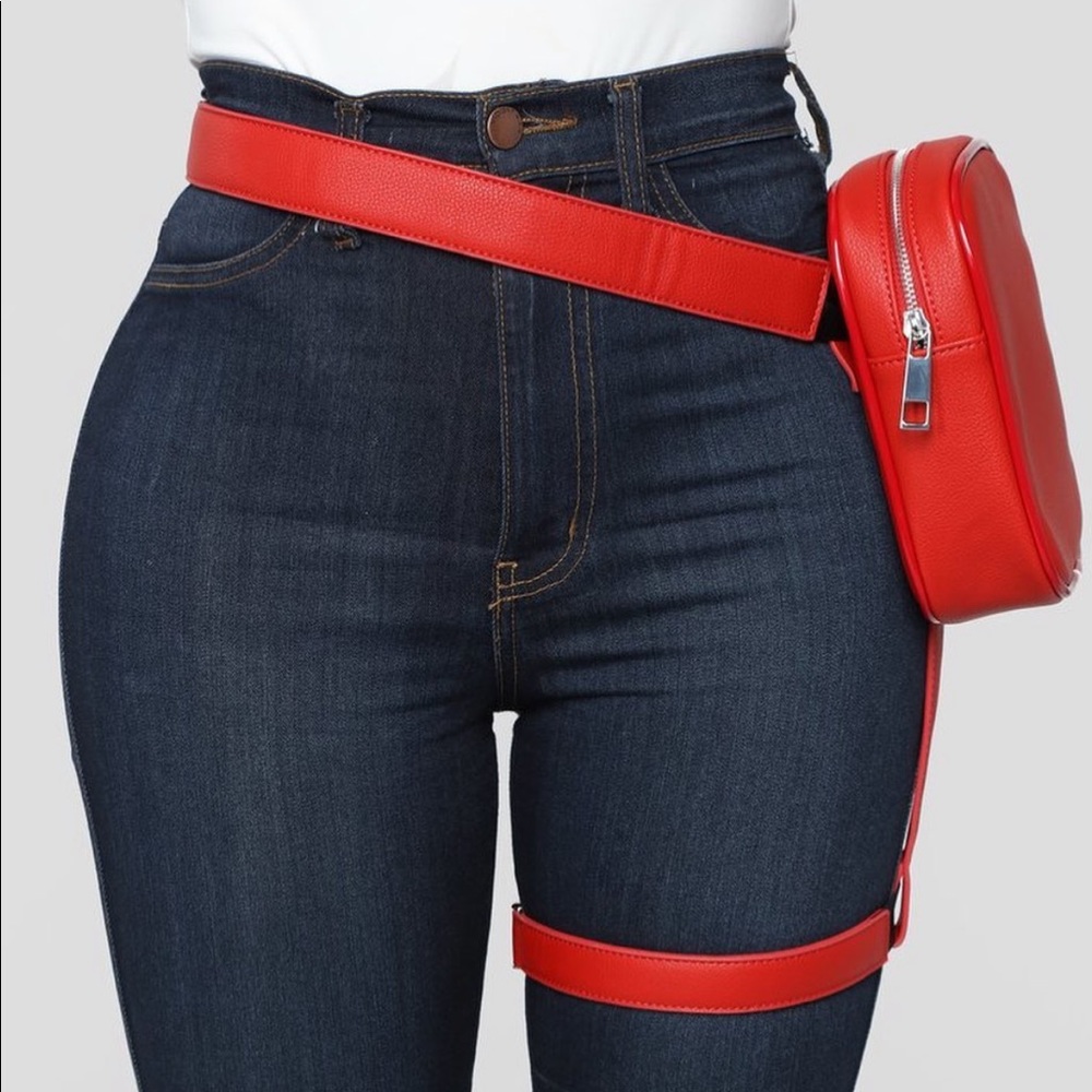 *Just In* Garter Fanny Pack